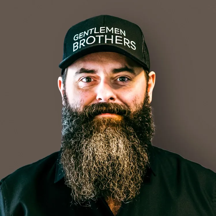 Holič Tomáš, Gentlemen Brothers Karlín